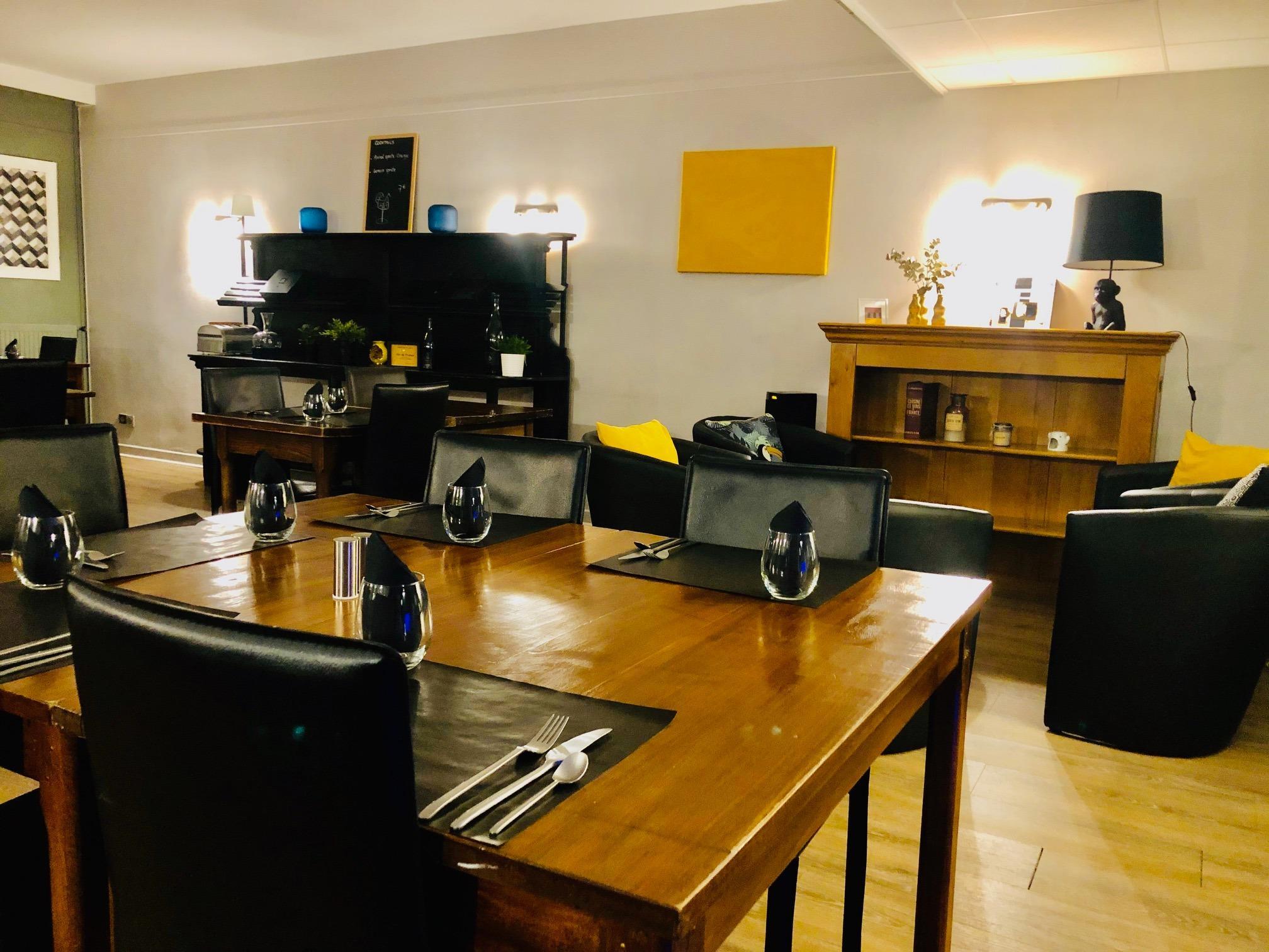 Logis Hotel L'Abricotine Tain-lʼHermitage Εξωτερικό φωτογραφία