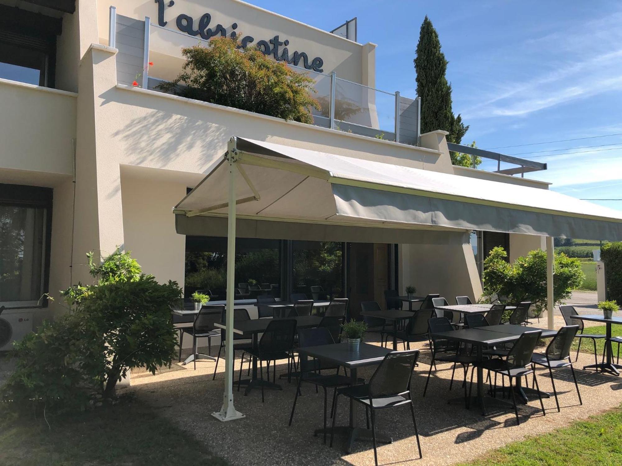 Logis Hotel L'Abricotine Tain-lʼHermitage Εξωτερικό φωτογραφία